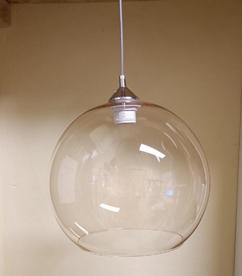 Nipeko/ Lustr koule prům. 30 cm jantar  7178